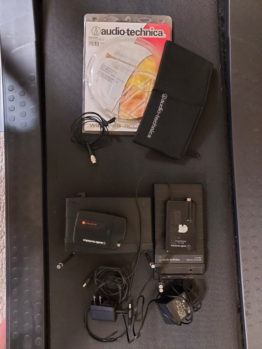 Audio-Technica PRO 92cH TW Omni Condenser Headworn Mic with 2 wireless systems +